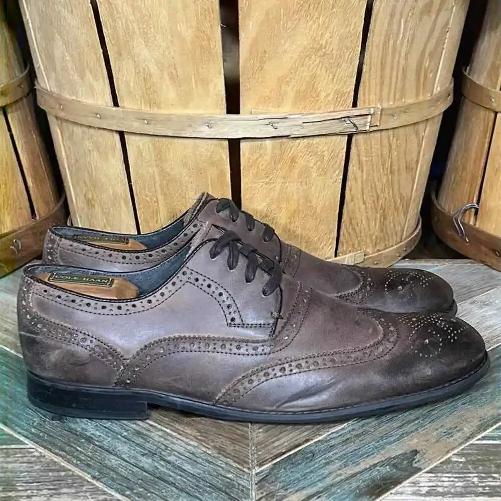 John Varvatos Brogue Wingtip Perforated Brown Leather Oxfords US Mens Size 10